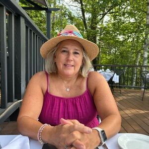 Meet your Posher, Cindy